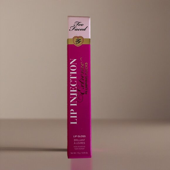Too Faced Lip Injection Extreme Plumping Gloss – Shade: On Point – 0.05 oz / 1.5 - Picture 6 of 7
